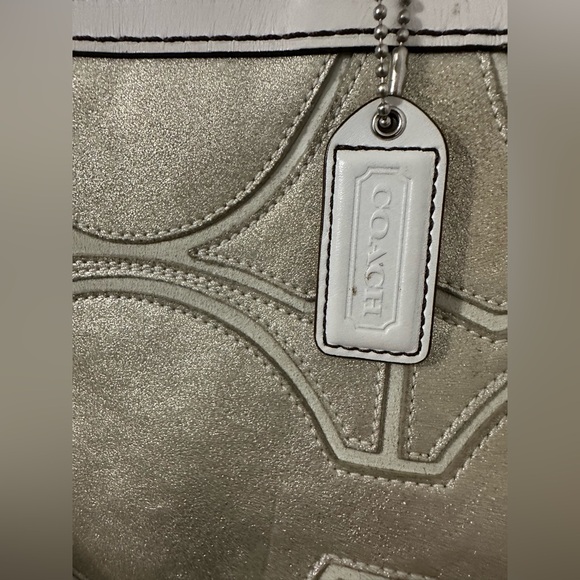 Coach Bag - Picture 4 of 5